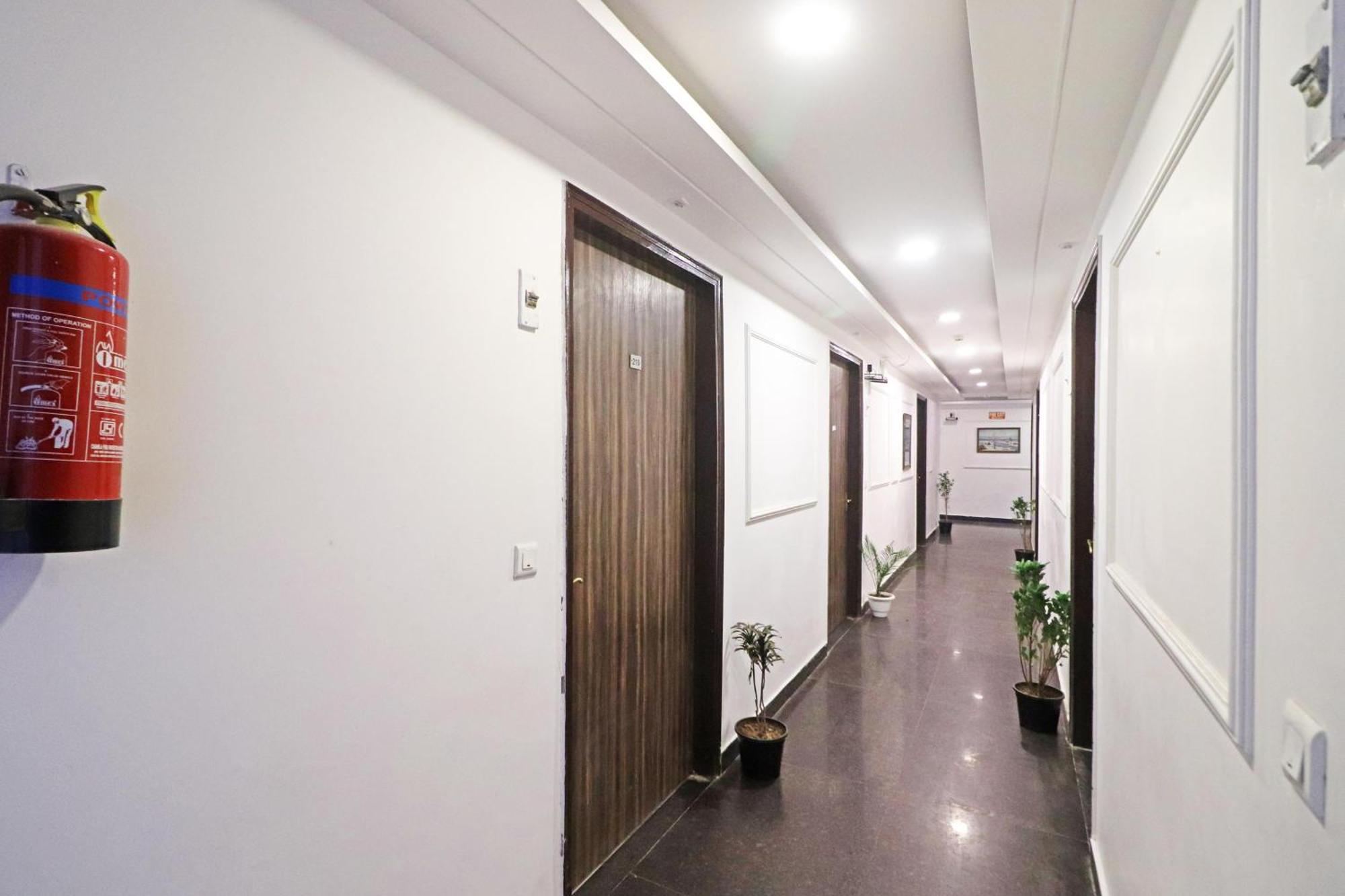 Hotel Mayda Prime Near Delhi Airport New Delhi Extérieur photo